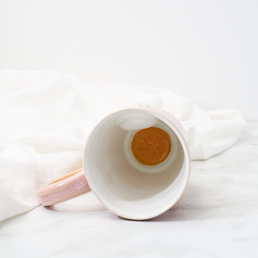 Salmon Faverolles mug, sunset glaze