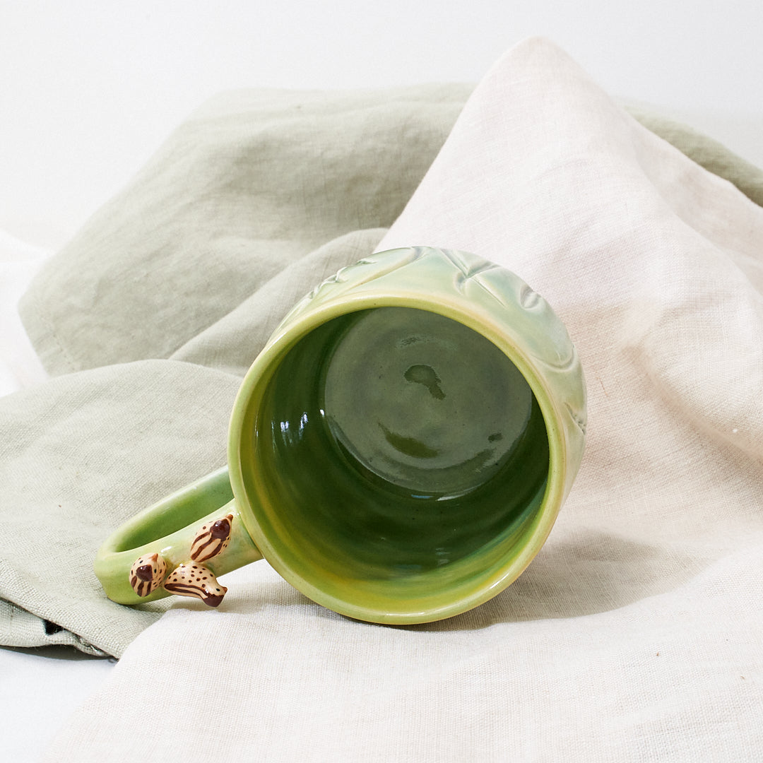 Quail family cup and saucer - little explorer
