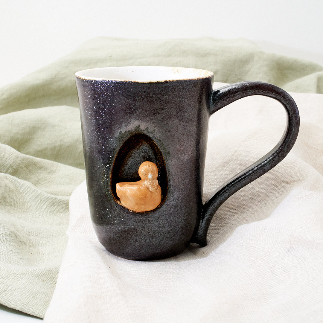 Buff Silkie mug - black sparkle