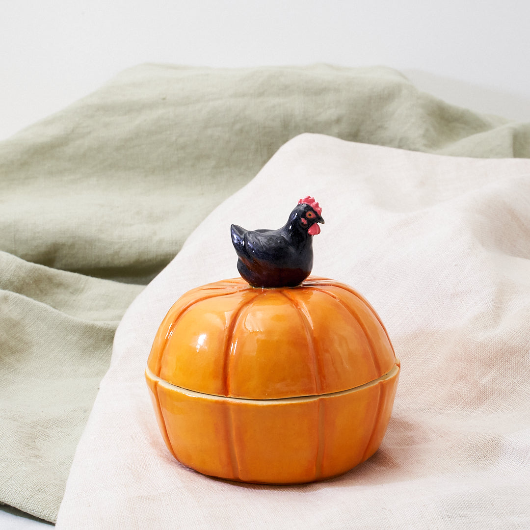 Australorp pumpkin dish with black sparkle